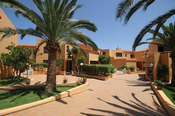 Golden Sand Suites Agioi Apostoli  Exterior photo